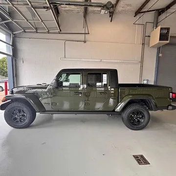 2022 Jeep Gladiator Willys