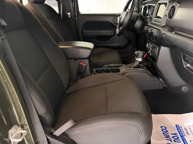 2022 Jeep JT Gladiator - Image 13 of 20