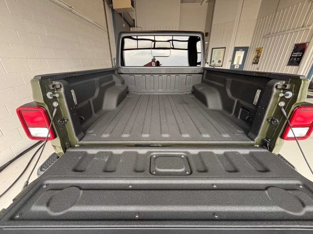 2022 Jeep JT Gladiator - Image 9 of 20
