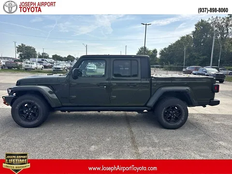 2022 Jeep Gladiator Willys