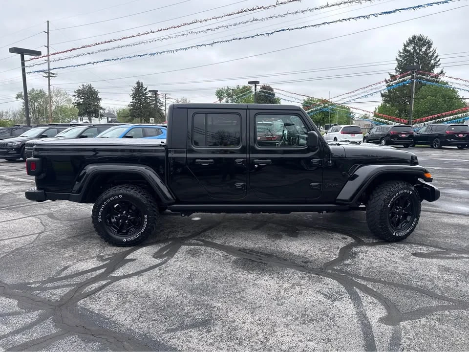 2022 Jeep JT Gladiator - Image 2 of 18