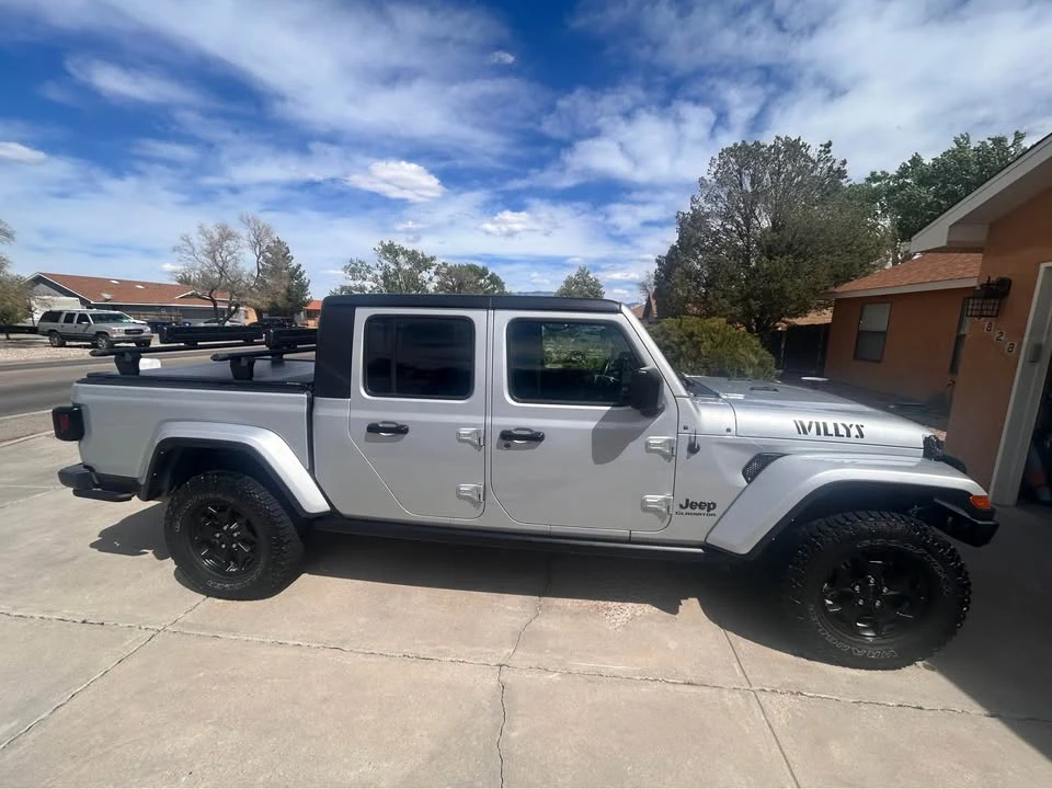 2022 Jeep JT Gladiator - Image 3 of 9