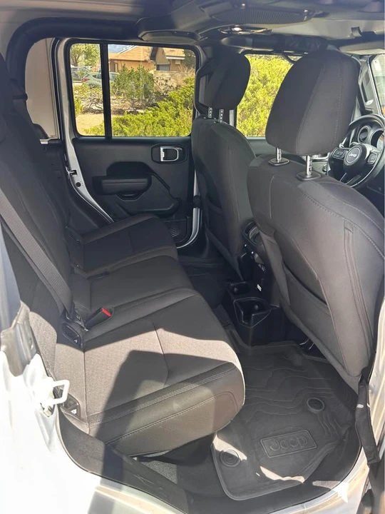 2022 Jeep JT Gladiator - Image 8 of 9