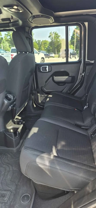 2022 Jeep JT Gladiator - Image 4 of 5