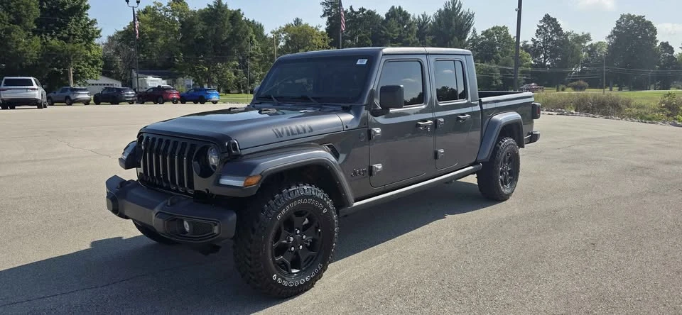 2022 Jeep JT Gladiator - Image 2 of 5