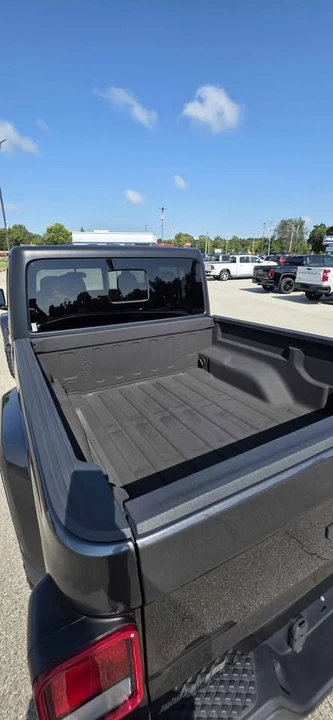 2022 Jeep JT Gladiator - Image 5 of 5