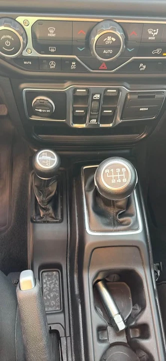 2022 Jeep JT Gladiator - Image 9 of 11