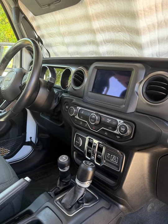 2022 Jeep JT Gladiator - Image 6 of 11