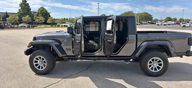 2022 Jeep Gladiator Willys Pickup 4D 5 ft