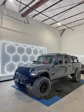 2022 Jeep Gladiator Willys Pickup 4D 5 ft
