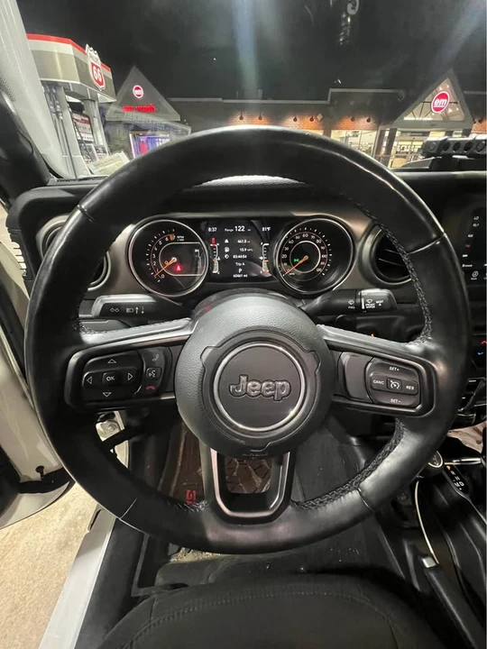 2022 Jeep JT Gladiator - Image 6 of 10