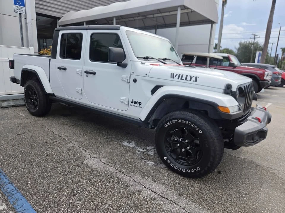 2022 Jeep JT Gladiator - Image 2 of 6