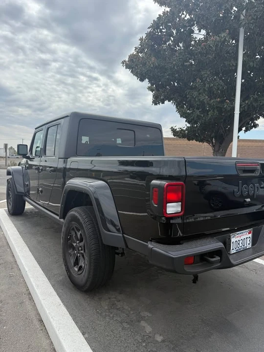 2022 Jeep JT Gladiator - Image 5 of 15