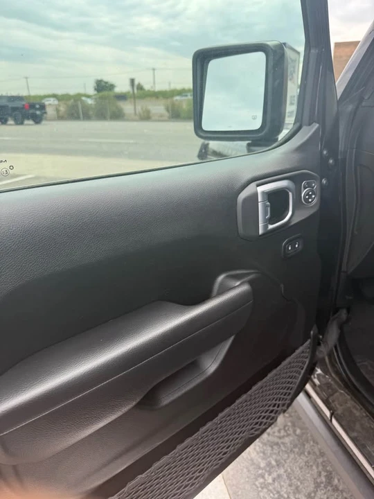 2022 Jeep JT Gladiator - Image 8 of 15
