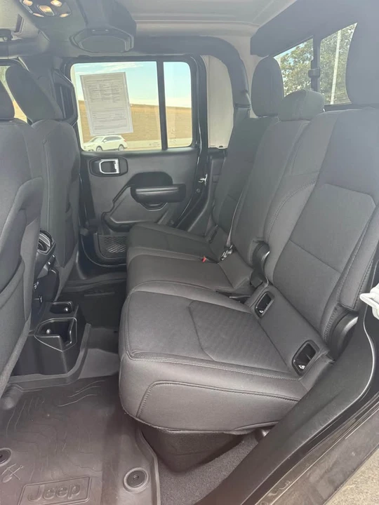 2022 Jeep JT Gladiator - Image 13 of 15