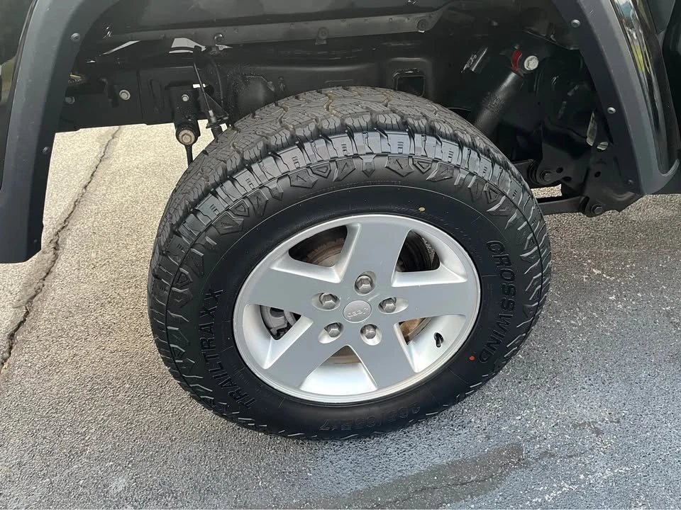 2022 Jeep JT Gladiator - Image 9 of 13