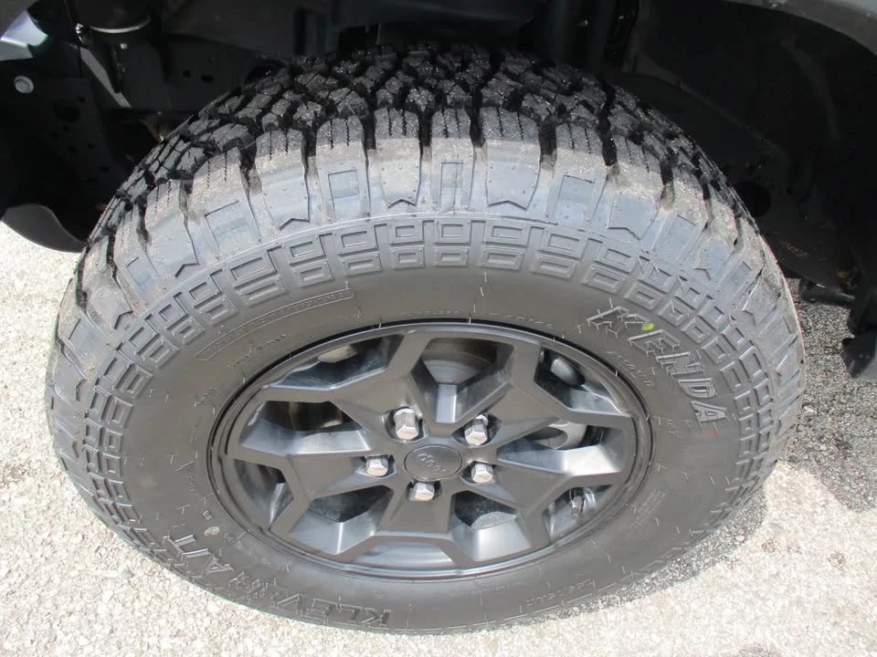 2022 Jeep JT Gladiator - Image 9 of 18
