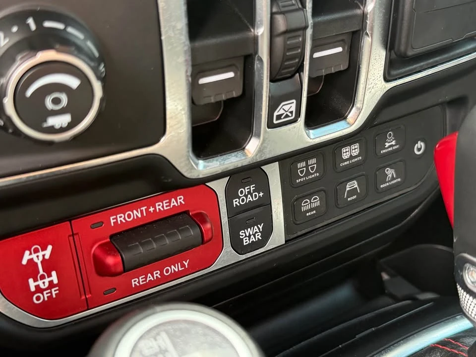 2022 Jeep JT Gladiator - Image 15 of 17