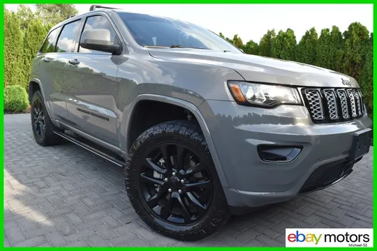 2022 Jeep Grand Cherokee Laredo X