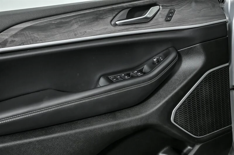 2022 Jeep WL Grand Cherokee - Image 15 of 30