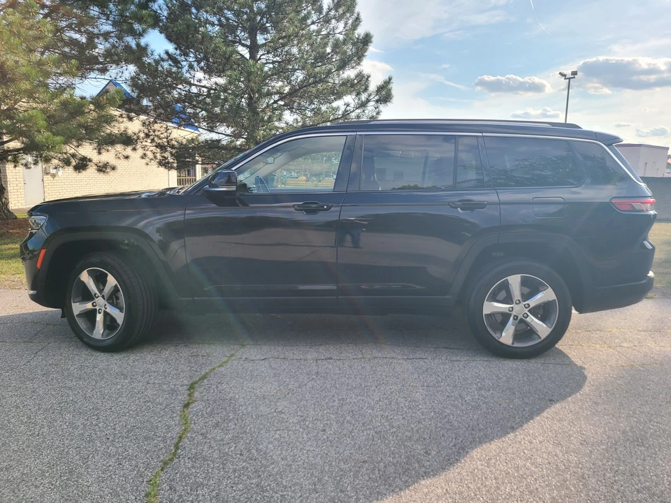 2022 Jeep WK2 Grand Cherokee - Image 2 of 28