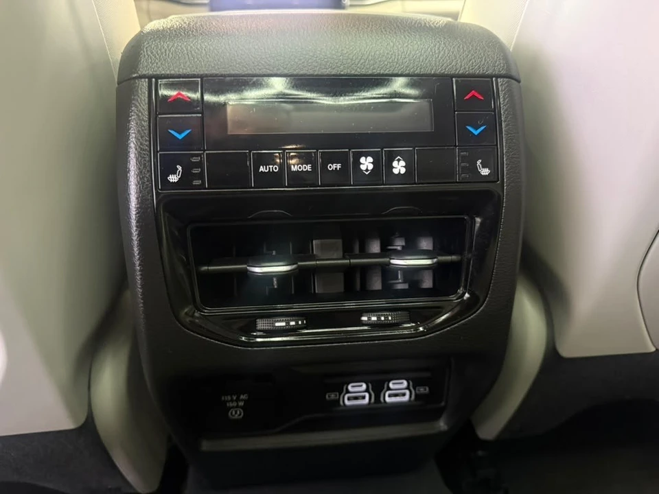 2022 Jeep WL Grand Cherokee - Image 26 of 31