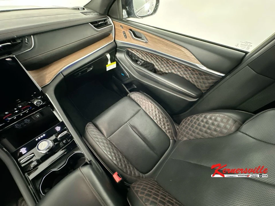 2022 Jeep WL Grand Cherokee - Image 11 of 24