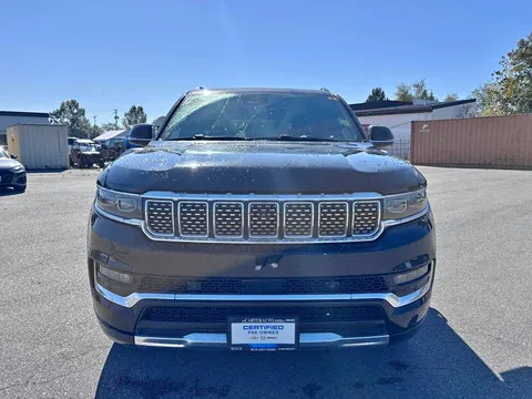 2022 Jeep Grand Wagoneer
