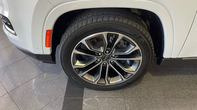 2022 Jeep - Image 24 of 31