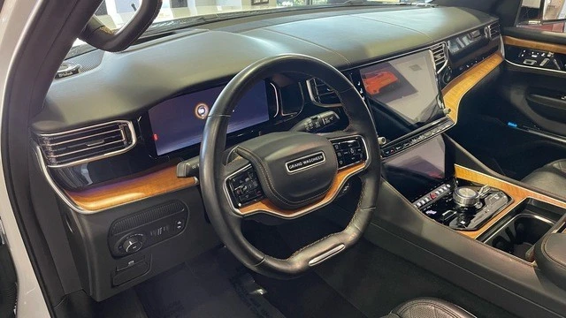 2022 Jeep - Image 28 of 31