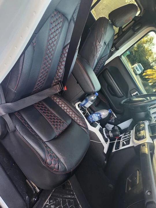 2022 Jeep JT Gladiator - Image 9 of 15
