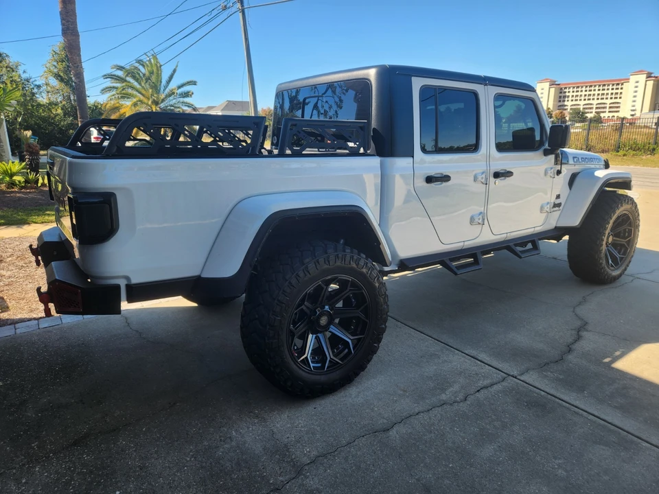 2022 Jeep JT Gladiator - Image 13 of 15