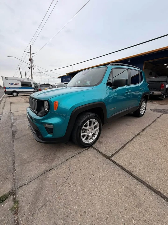 2022 Jeep Renegade - Image 3 of 10