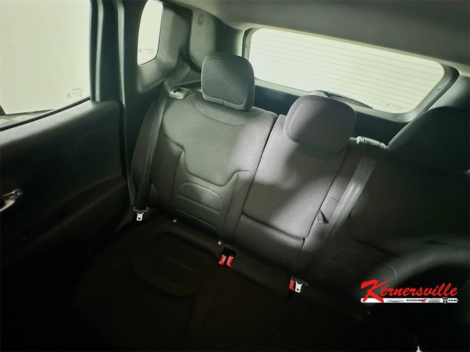 2022 Jeep Renegade - Image 12 of 21