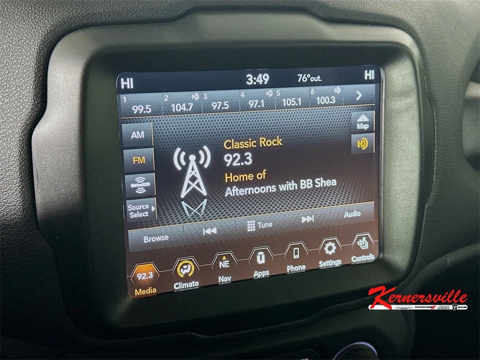2022 Jeep Renegade - Image 17 of 21