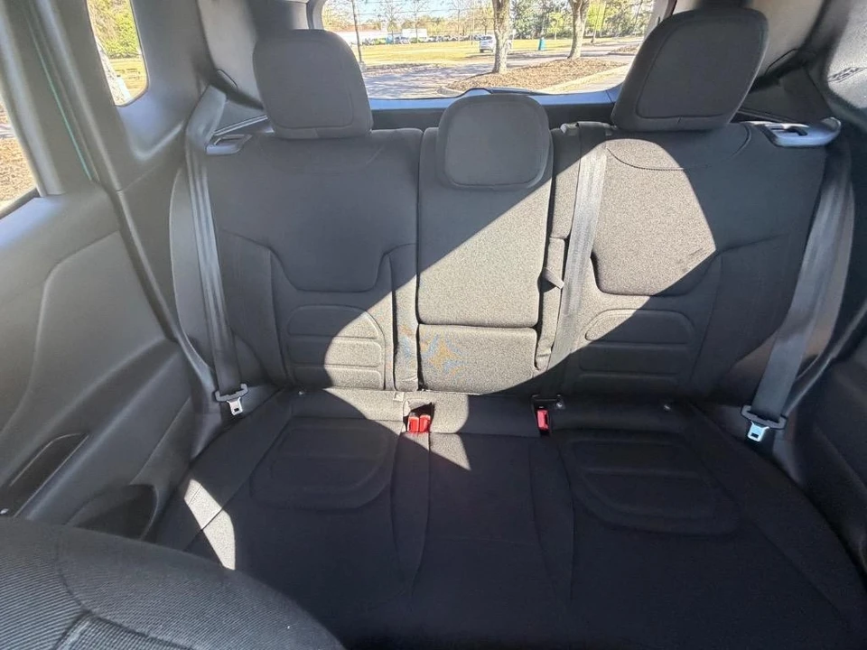 2022 Jeep Renegade - Image 20 of 21