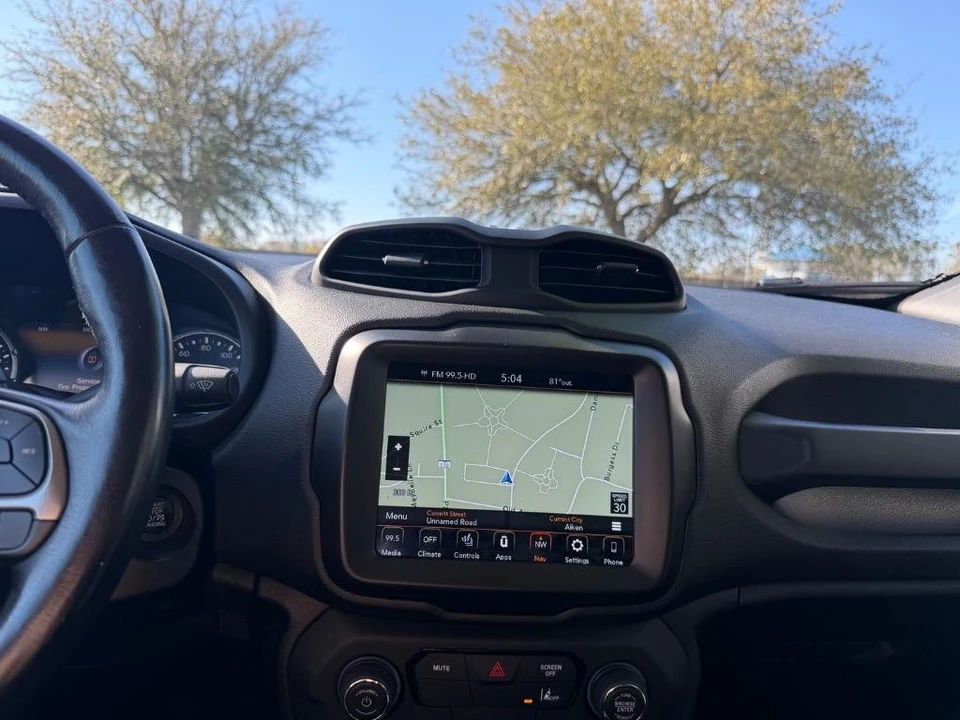 2022 Jeep Renegade - Image 13 of 21