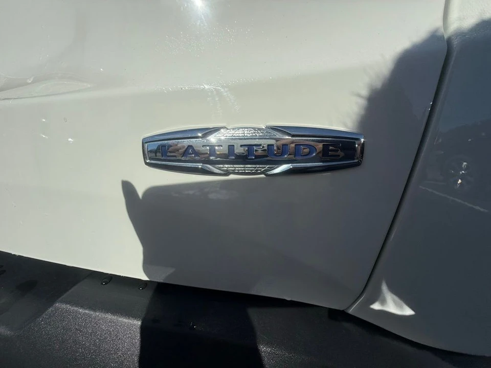 2022 Jeep Renegade - Image 11 of 12