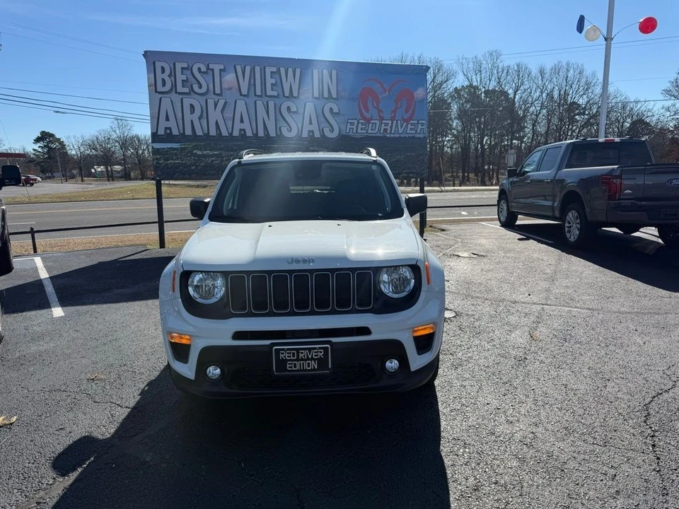 2022 Jeep Renegade - Image 2 of 21