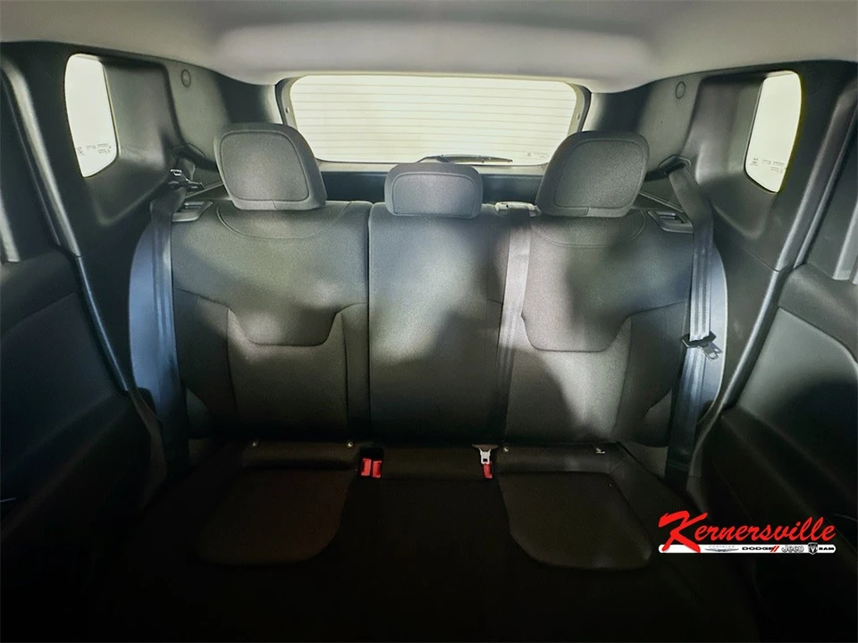 2022 Jeep Renegade - Image 13 of 21