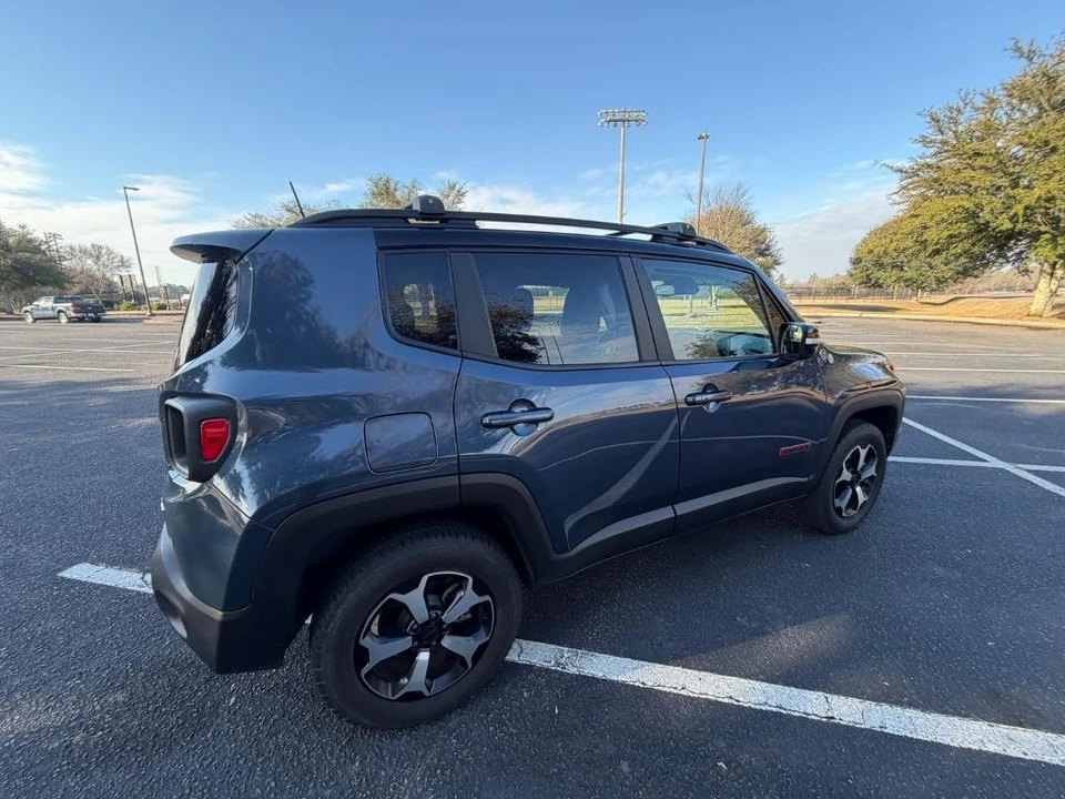 2022 Jeep Renegade - Image 28 of 31