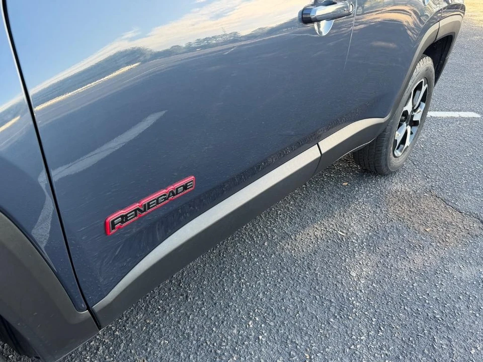 2022 Jeep Renegade - Image 3 of 31