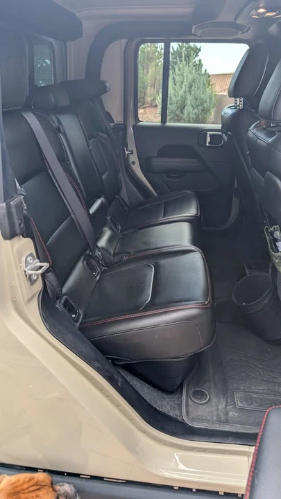 2022 Jeep JT Gladiator - Image 12 of 17