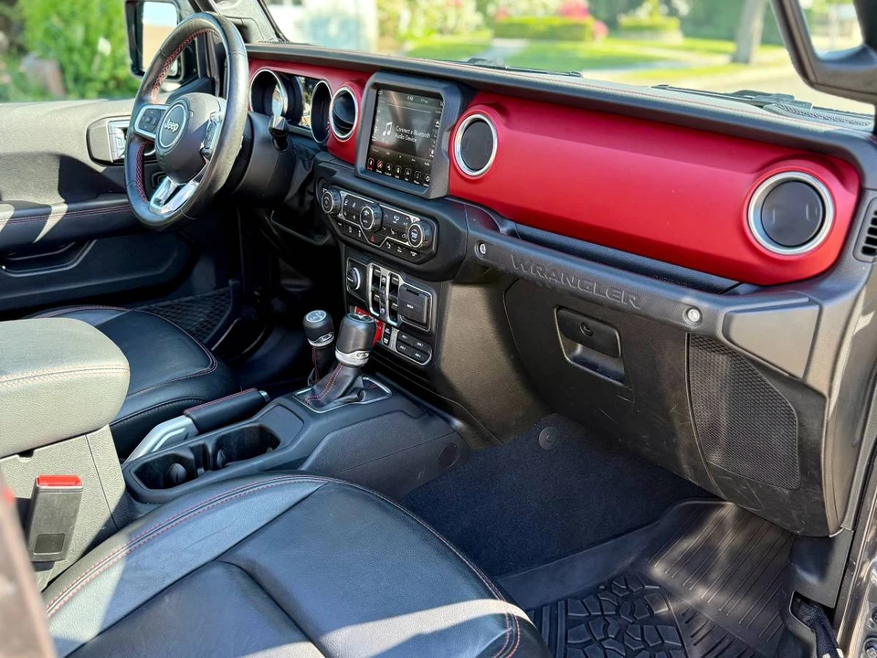 2022 Jeep JL Wrangler - Image 15 of 17