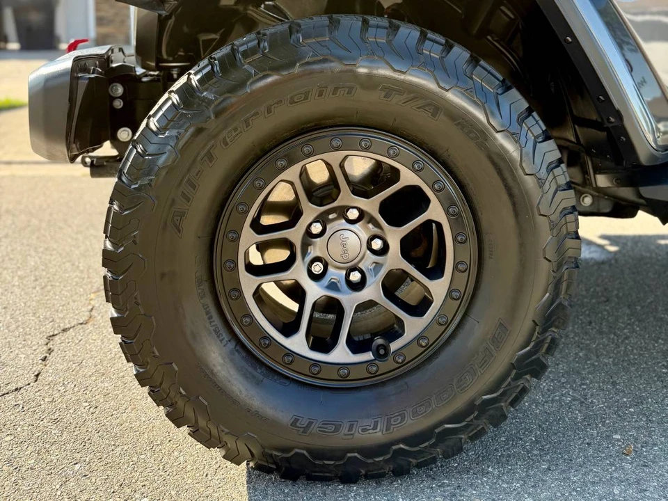 2022 Jeep JL Wrangler - Image 5 of 17