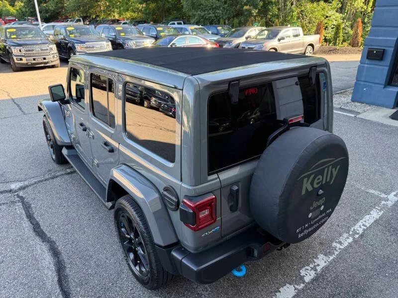 2022 Jeep JL Wrangler - Image 13 of 20
