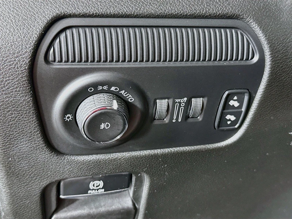 2022 Jeep WS Wagoneer - Image 14 of 31