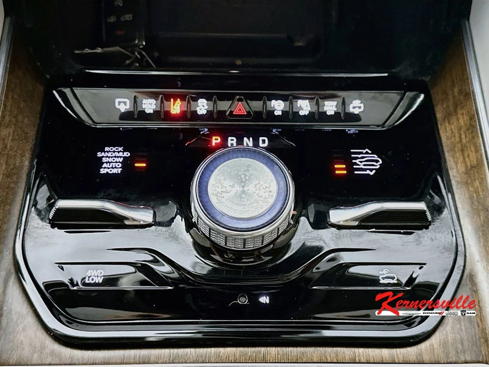 2022 Jeep WS Wagoneer - Image 16 of 24