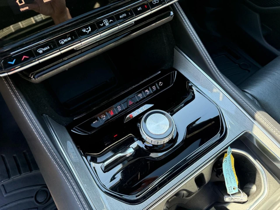 2022 Jeep WS Wagoneer - Image 27 of 31