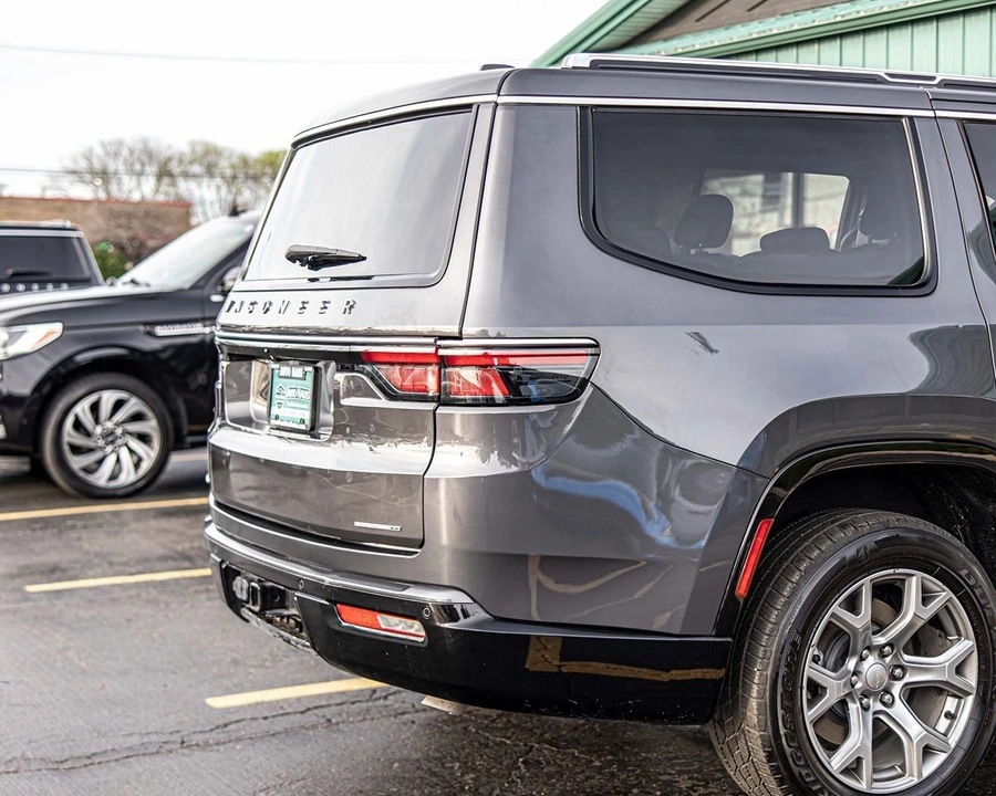 2022 Jeep WS Wagoneer - Image 13 of 31